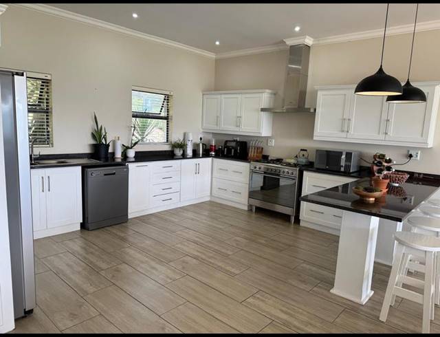 3 BEDROOM HOUSE FOR SALE IN ZINI RIVER ESTATE